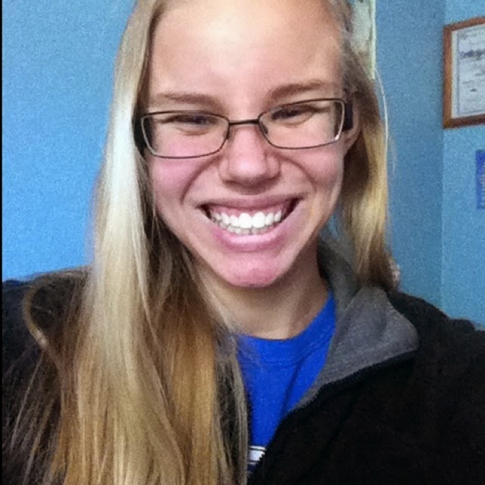Meet your Posher, Danielle